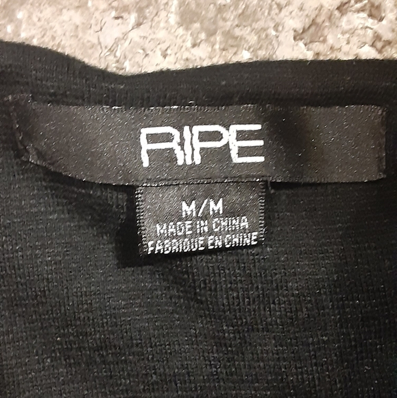 dresses - Picture 11 of 15